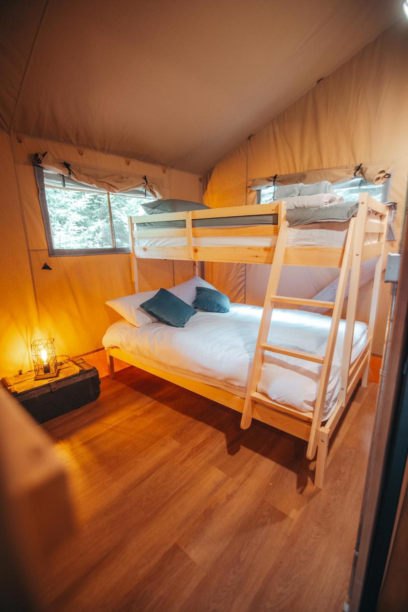 Cosy Forest Lodge Penrhos  Bagian luar foto