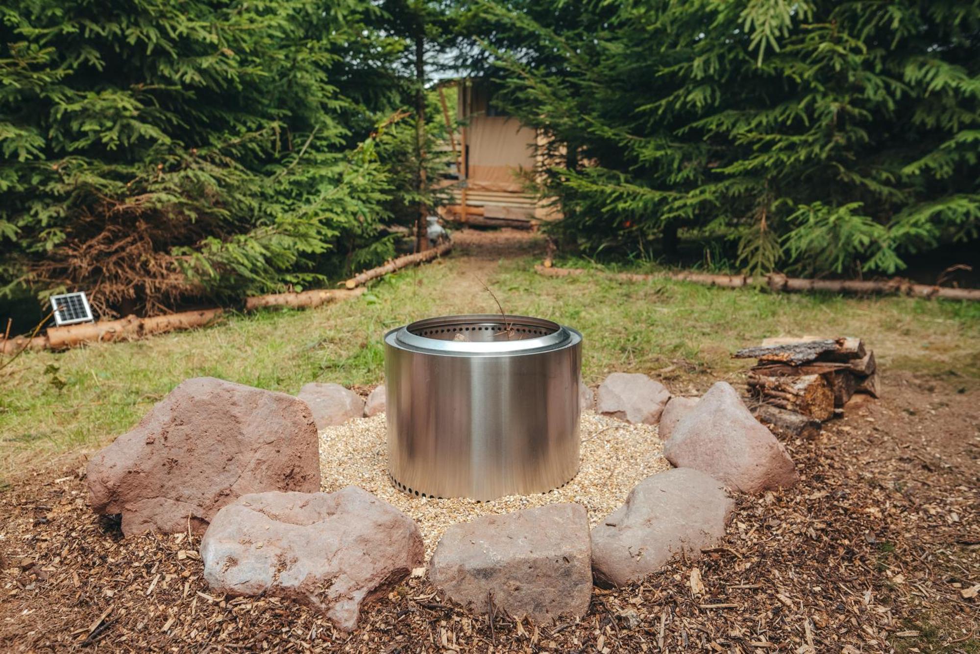Cosy Forest Lodge Penrhos  Bagian luar foto