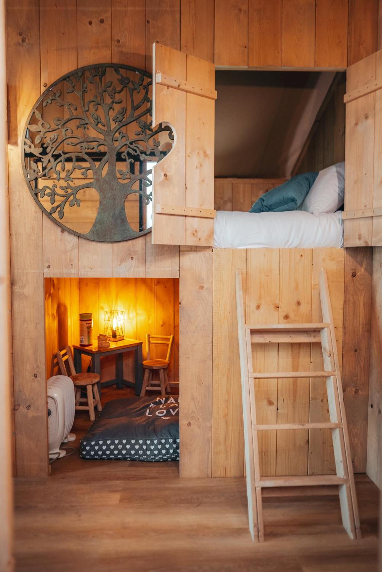 Cosy Forest Lodge Penrhos  Bagian luar foto