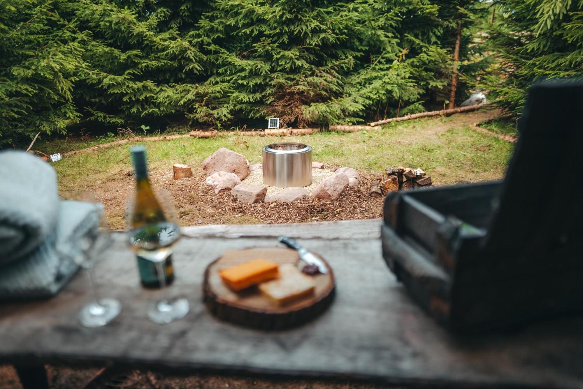 Cosy Forest Lodge Penrhos  Bagian luar foto